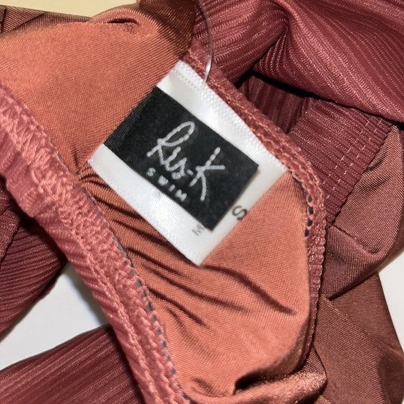 NWT Ris-K by Dippin Daisys Brown Ribbed Strapless One Piece Bandeau Swimsuit S - Picture 12 of 14